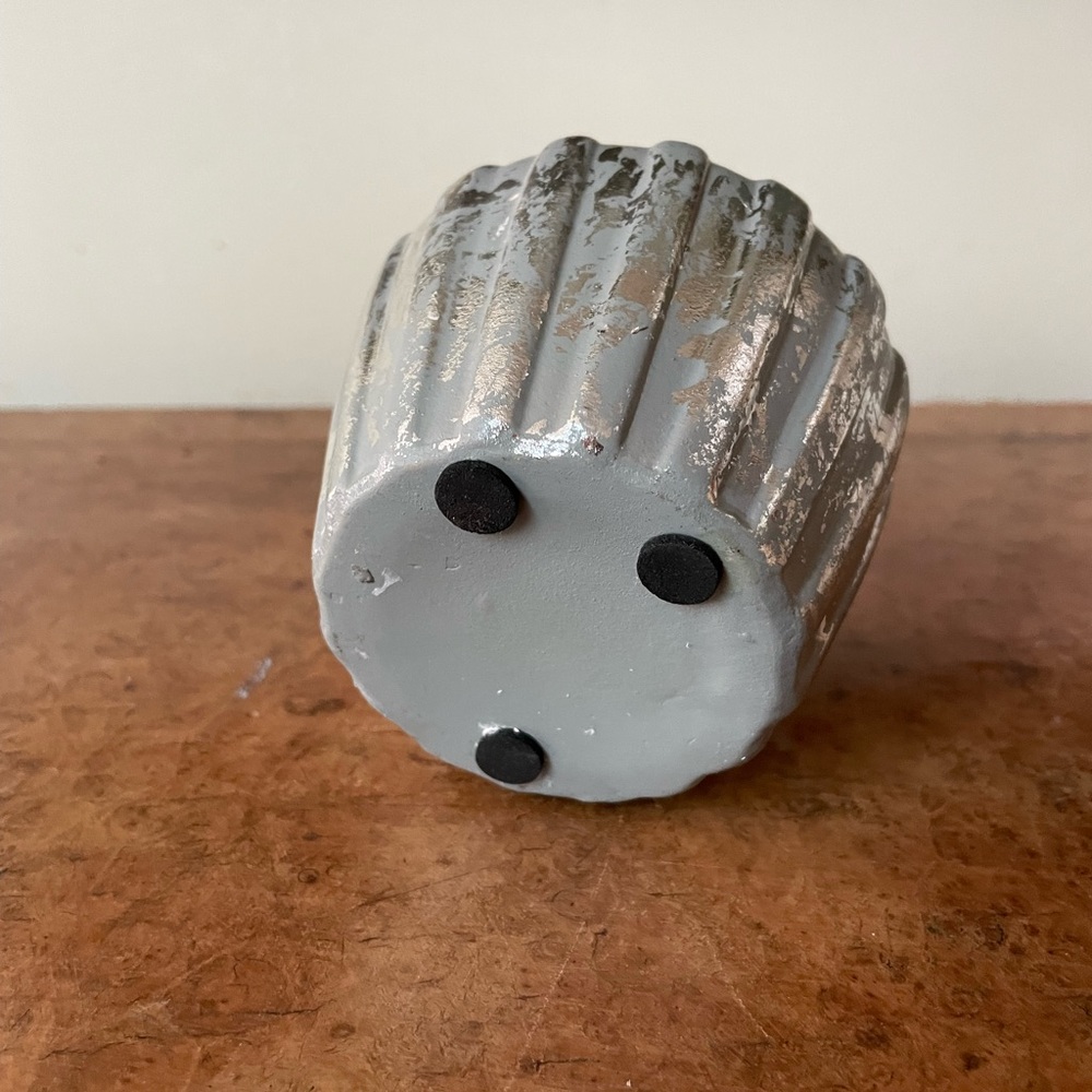 Mini Metallic Ceramic Planter - Picture 5 of 5